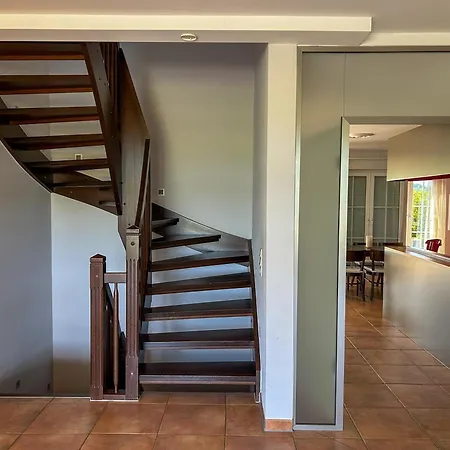 Villa Am Weinberg Mit Garten Grosszuegig Und Exklusiv Вилла